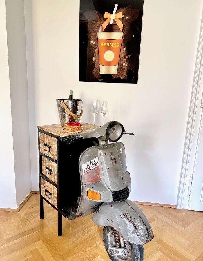 Belle Art Design Suite Im Herzen Von Wien Bagian luar foto